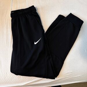 Nike Men’s Black Jogger Pants